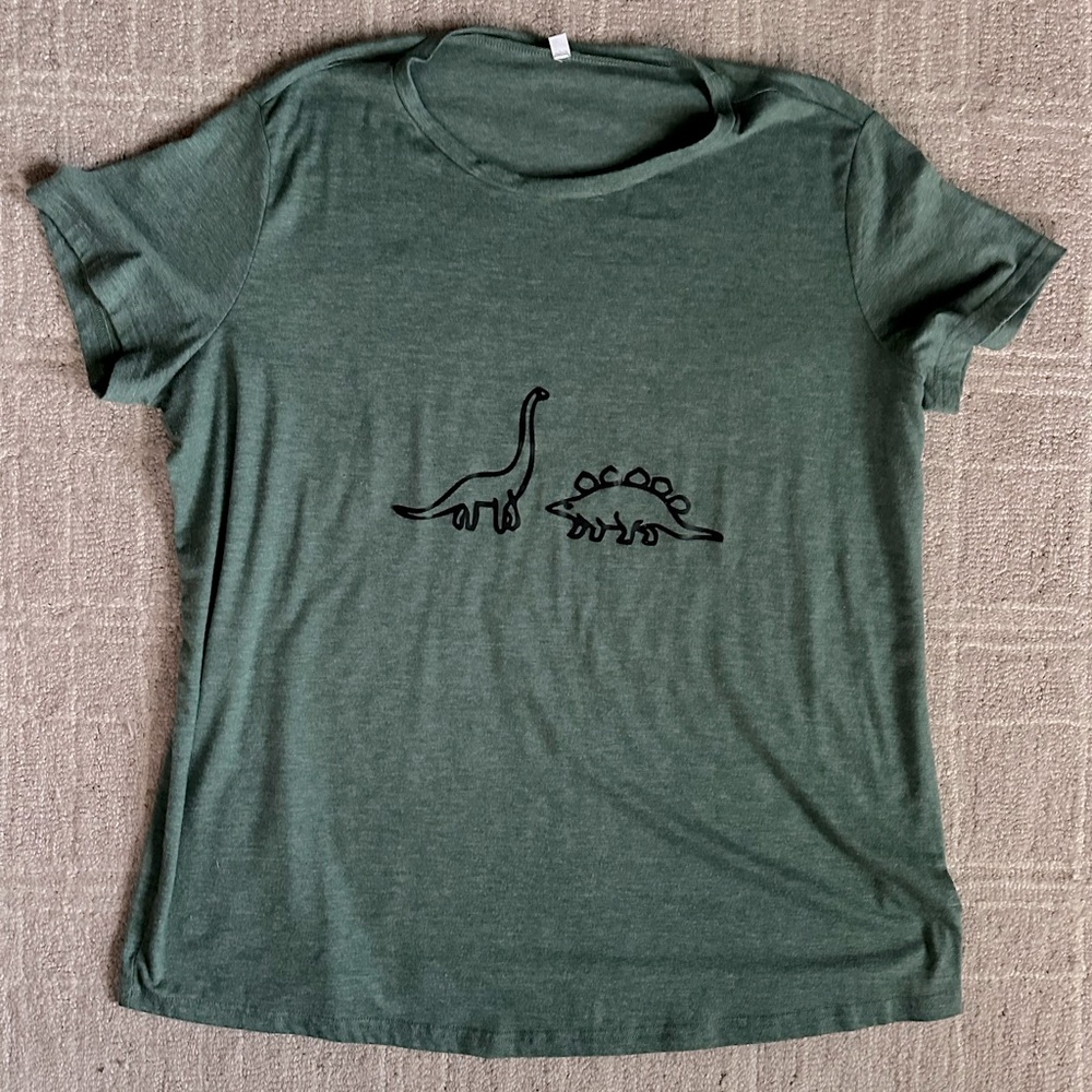 AMAZON • Dinosaur Graphic T-Shirt